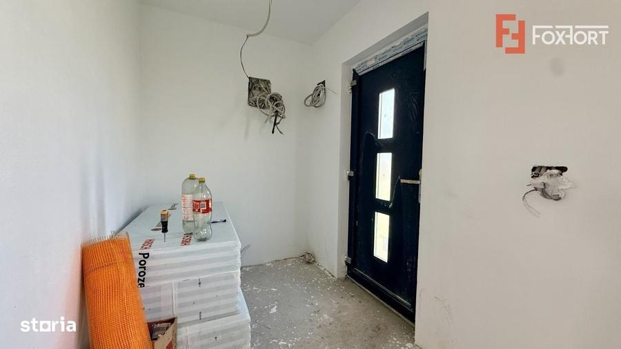 Casă cu 3 camere în Moșnița Veche