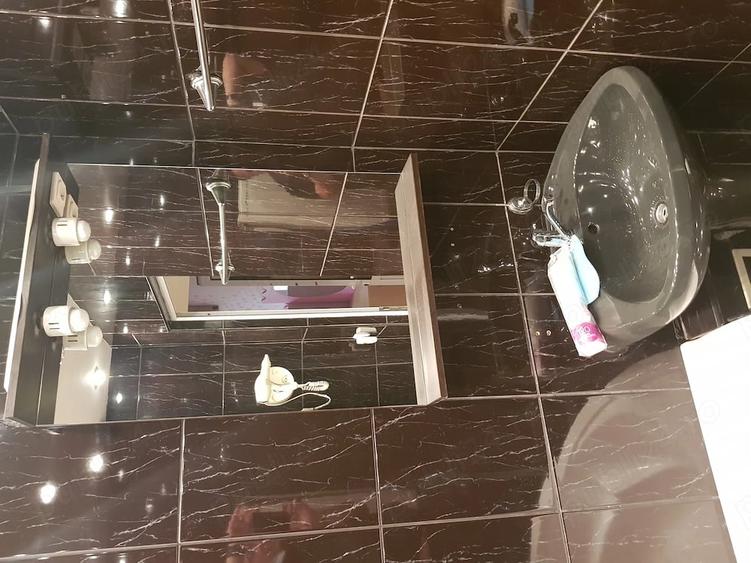 Apartament cu 3 camere decomandat în Drumul Taberei