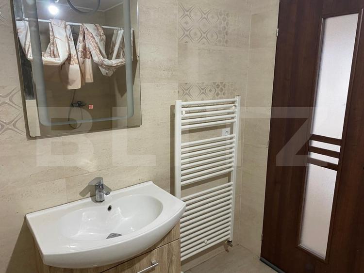 Casă individuală cu 5 camere cu Teren 7100 Mp în Exterior Nord