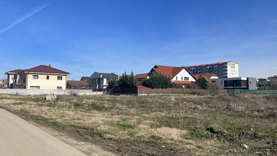 Teren Construcții intravilan de 711 mp, în Torontalului