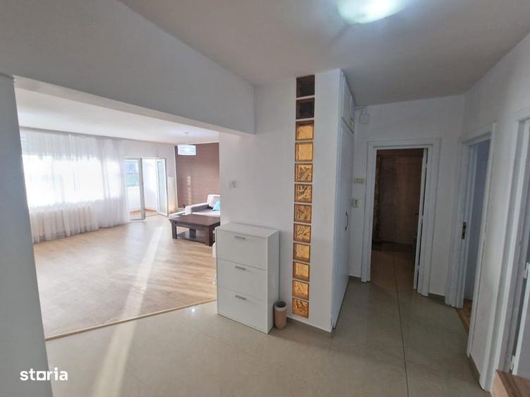 Apartament cu 3 camere în Faleza Nord