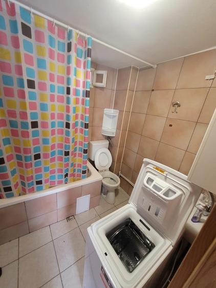 Casă cu 3 camere cu Canalizare în Zorilor