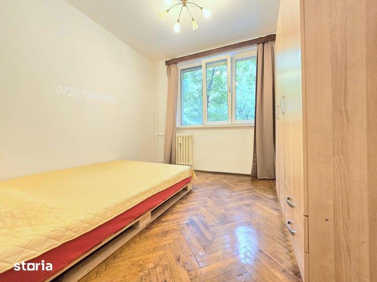 Apartament cu 4 camere decomandat, mobilat în Berceni