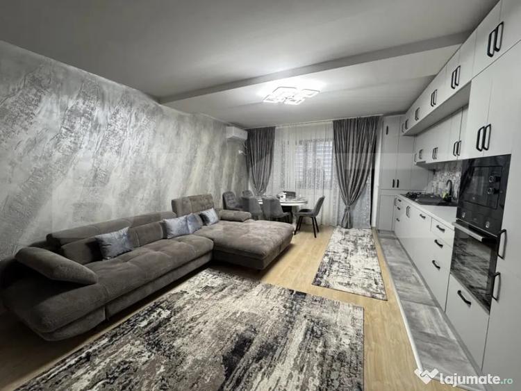Apartament cu 3 camere decomandat în Mofleni