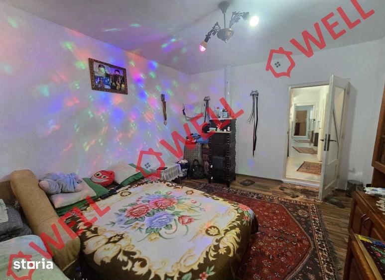Casă cu 2 camere cu Teren 966 Mp în Barcani