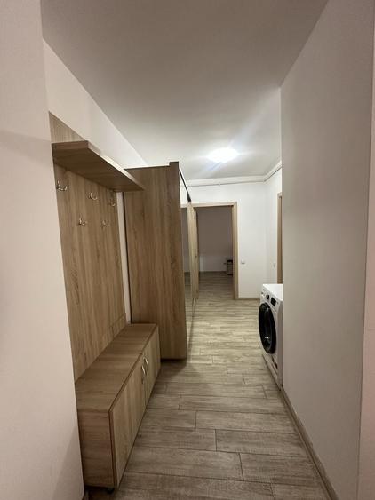 Apartament cu 3 camere decomandat în Florești