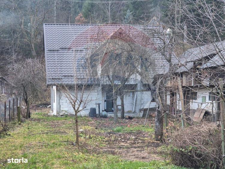 Casă cu 4 camere în Cazaci
