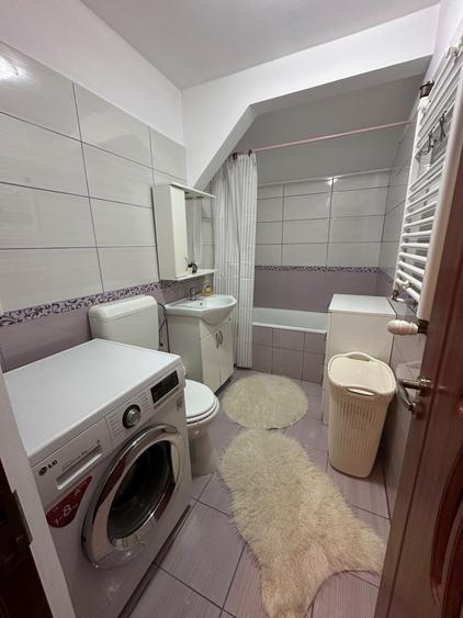 Apartament cu 2 camere semidecomandat în Aradului