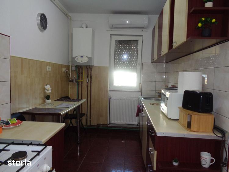 Apartament cu 2 camere decomandat în Grădiște