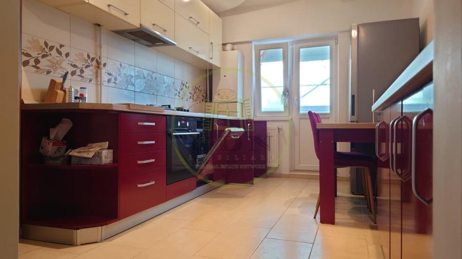 Apartament cu 2 camere decomandat, mobilat în Central