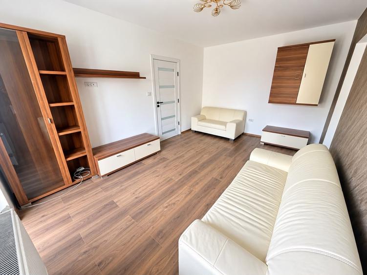 Apartament cu 2 camere decomandat în Cetate