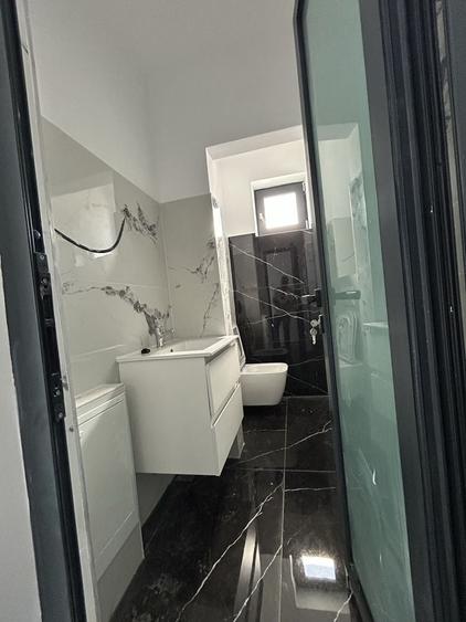 Spațiu comercial, de 575 mp, în Valea Lupului