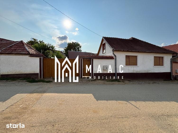 Casă cu 4 camere nedecomandat cu Teren 2700 Mp în Pianu