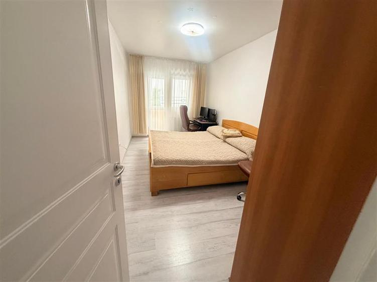 Apartament cu 2 camere decomandat, mobilat în Aeroport