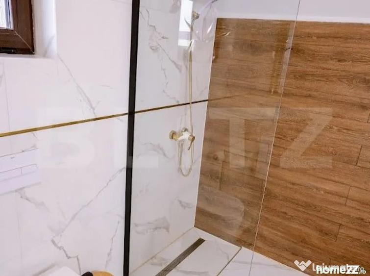 Casă cu 4 camere cu Teren 470 Mp în Central