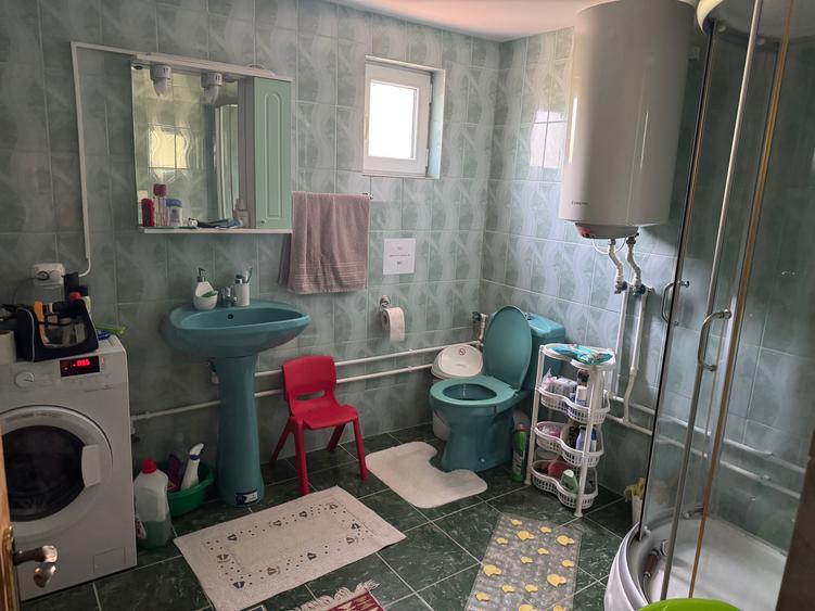 Casă cu 4 camere în Jurilovca