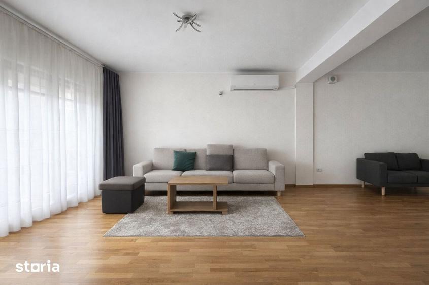 Casă cu 5 camere cu Canalizare în Central