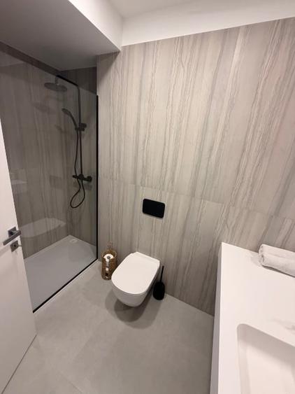 Apartament cu 2 camere decomandat, mobilat în Aviației