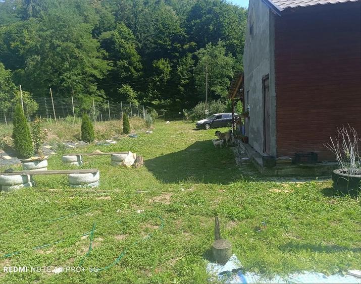 Casă cu Teren 1046 Mp în Hărțăgani