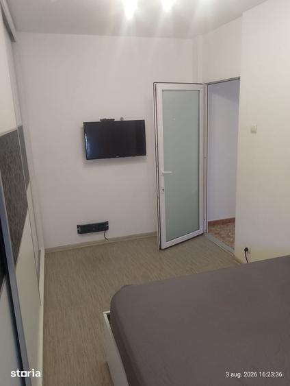 Apartament cu 3 camere în Crângași