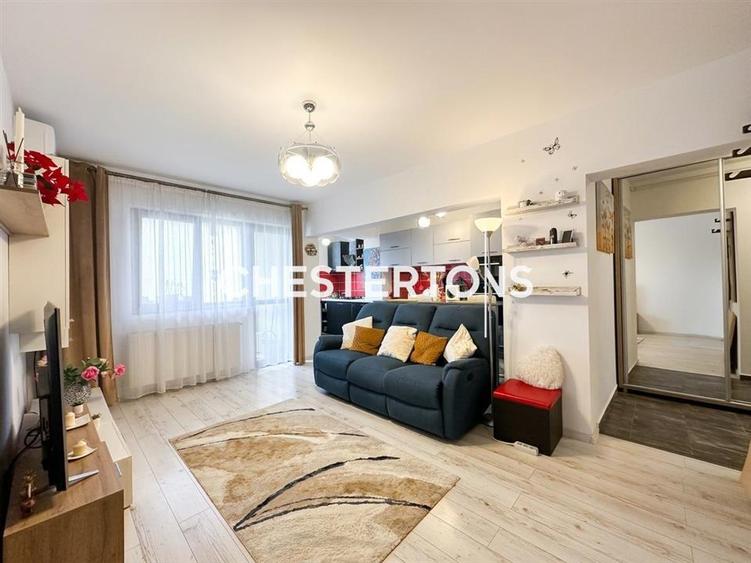 Apartament cu 3 camere decomandat, mobilat în Central