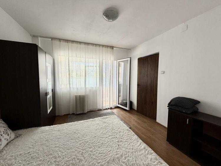 Apartament cu 2 camere nedecomandat în Podu Roș