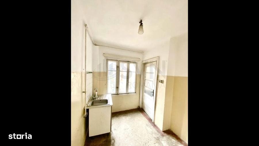 Apartament cu 3 camere în Decebal