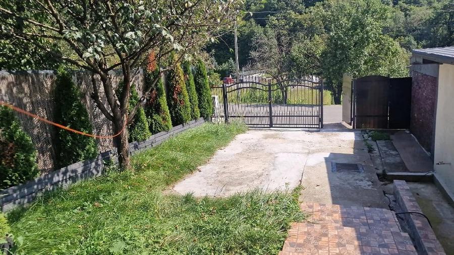Casă cu Teren 500 Mp în Sălicea