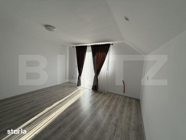 Casă cu 5 camere cu Teren 684 Mp în Botiz