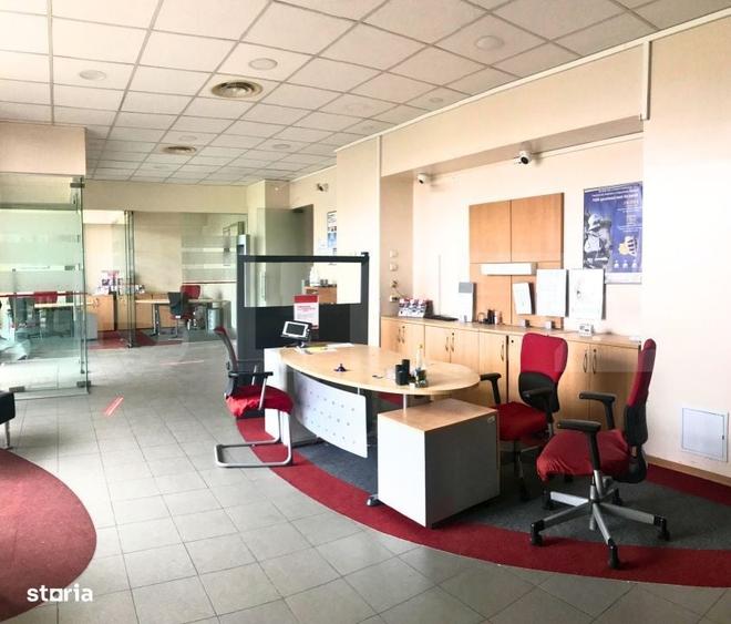 Spațiu comercial, de 160 mp, în Micro 3