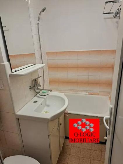 Garsonieră semidecomandată în Tractorul
