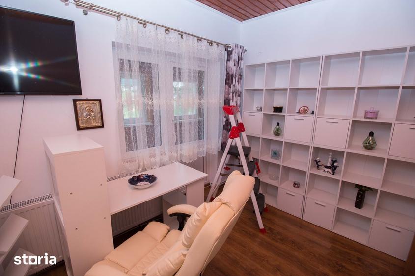 Casă cu 4 camere cu Teren 215 Mp în Central