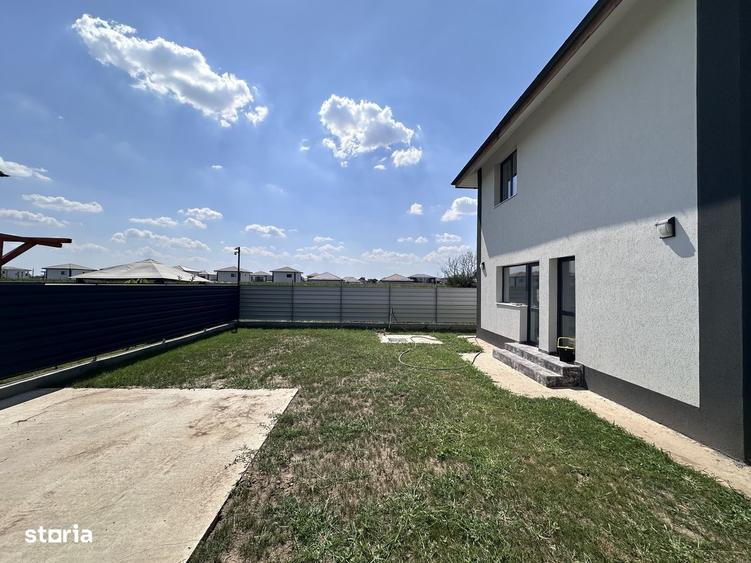 Casă cu 3 camere cu Teren 260 Mp în Clinceni