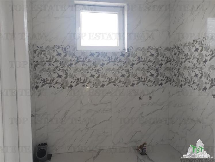 Duplex cu 4 camere cu Teren 300 Mp în Central