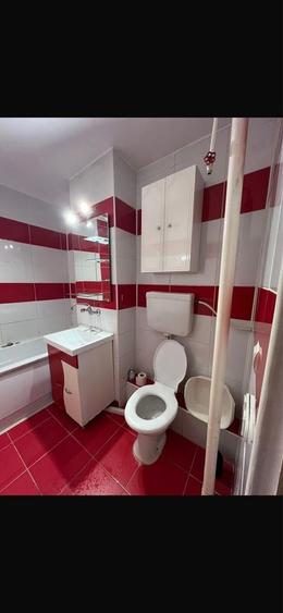 Apartament cu 2 camere semidecomandat în Grigorescu