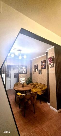 Apartament cu 3 camere decomandat în Micro 4