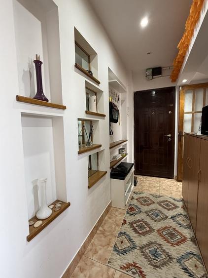 Apartament cu 2 camere semidecomandat în Exterior Vest