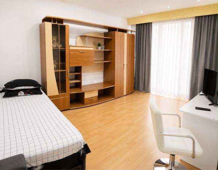 Apartament cu 2 camere decomandat în Ostroveni