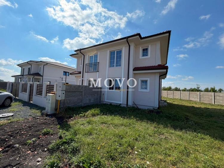 Duplex cu 3 camere cu Teren 393 Mp în Sânandrei