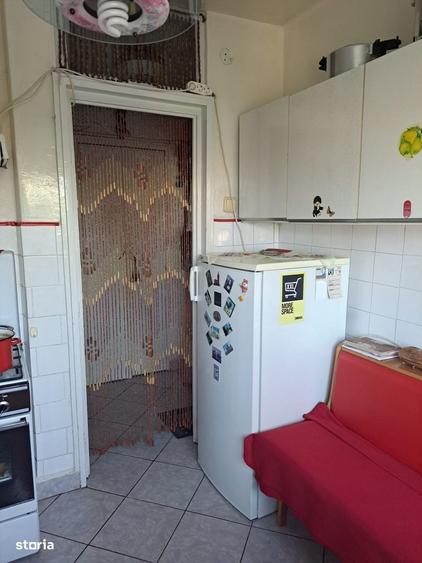 Apartament cu 2 camere etaj 3 din 4 zona P-ta Bucuresti-Gara Centrala - 2