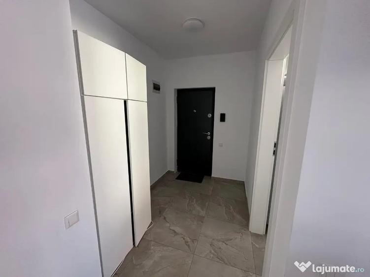 Apartament cu 2 camere decomandat în Florești