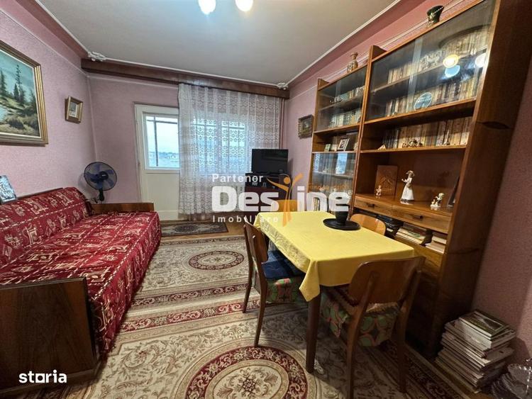 Apartament 3 camere, etaj 8/10, decomandat, ultracentral Palas Mal - 1