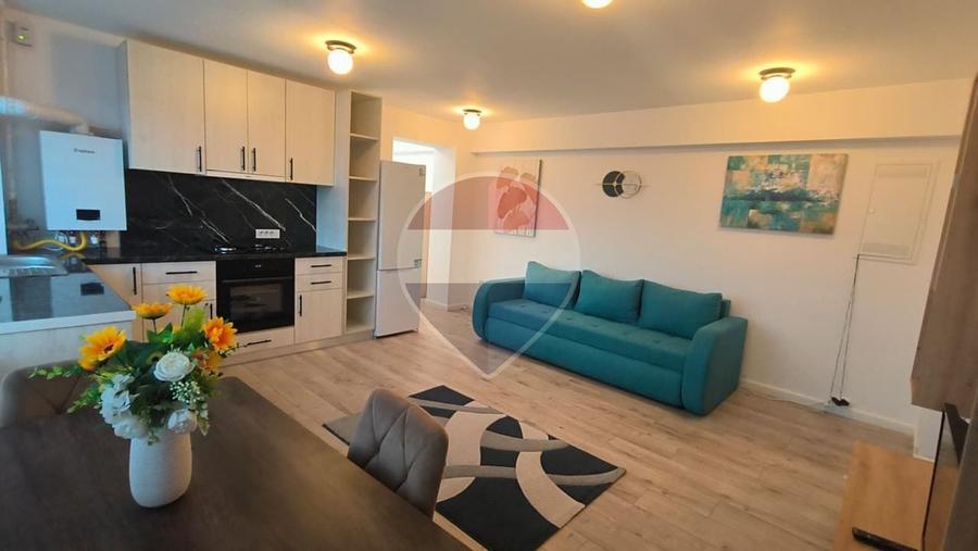 Apartament cu 2 camere semidecomandat, mobilat în Țiglina 2