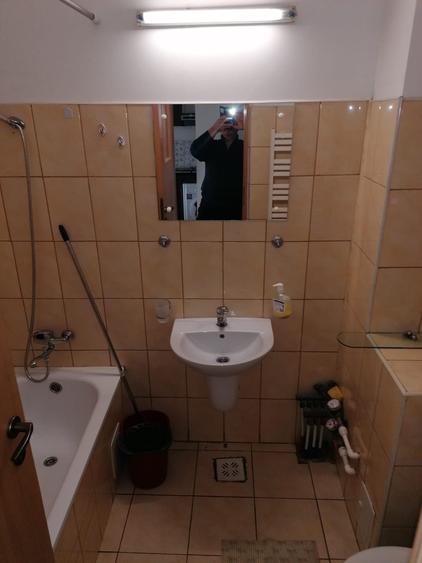 Garsonieră decomandată în Granit
