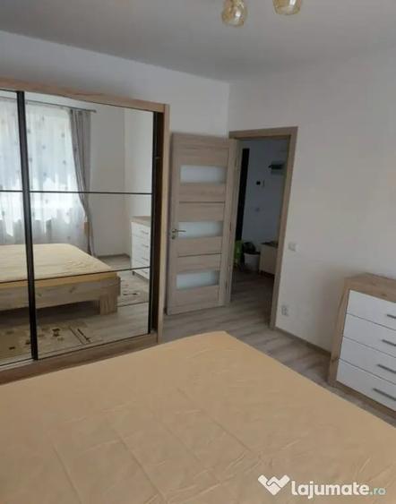 Inchiriere apartament 3 camere , 61 mp, zona Eroilor , Flore - 1