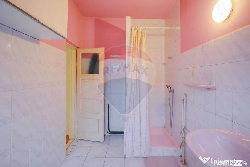 Casă cu 5 camere cu Teren 340 Mp în Ultracentral