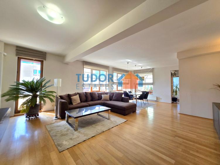 Apartament cu 4 camere în Herăstrău