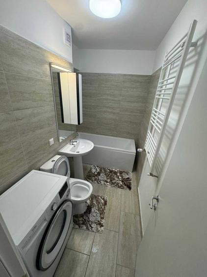 Apartament cu 2 camere decomandat în Exterior Vest