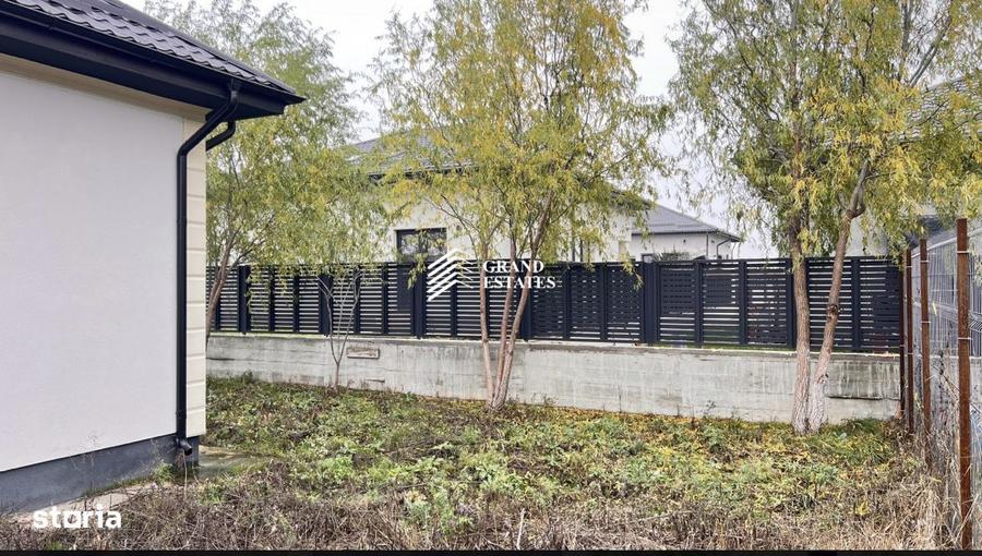 Casă cu 4 camere cu Teren 400 Mp în Central