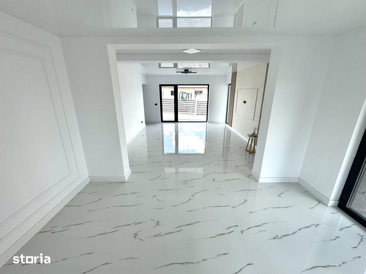 Casă cu 4 camere cu Teren 270 Mp în Rediu
